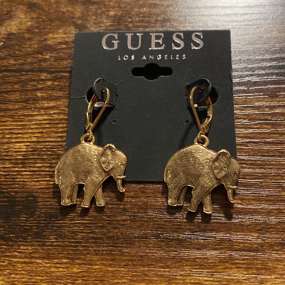 Beautiful elephant earrings NWT - Picture 3 of 4